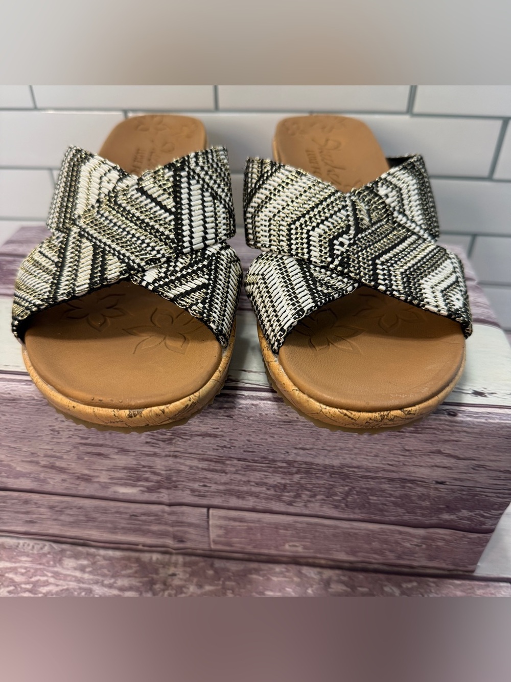 Skechers Women's Beverlee-Golden Palace Wedge Sandal size 6 - Picture 10 of 12